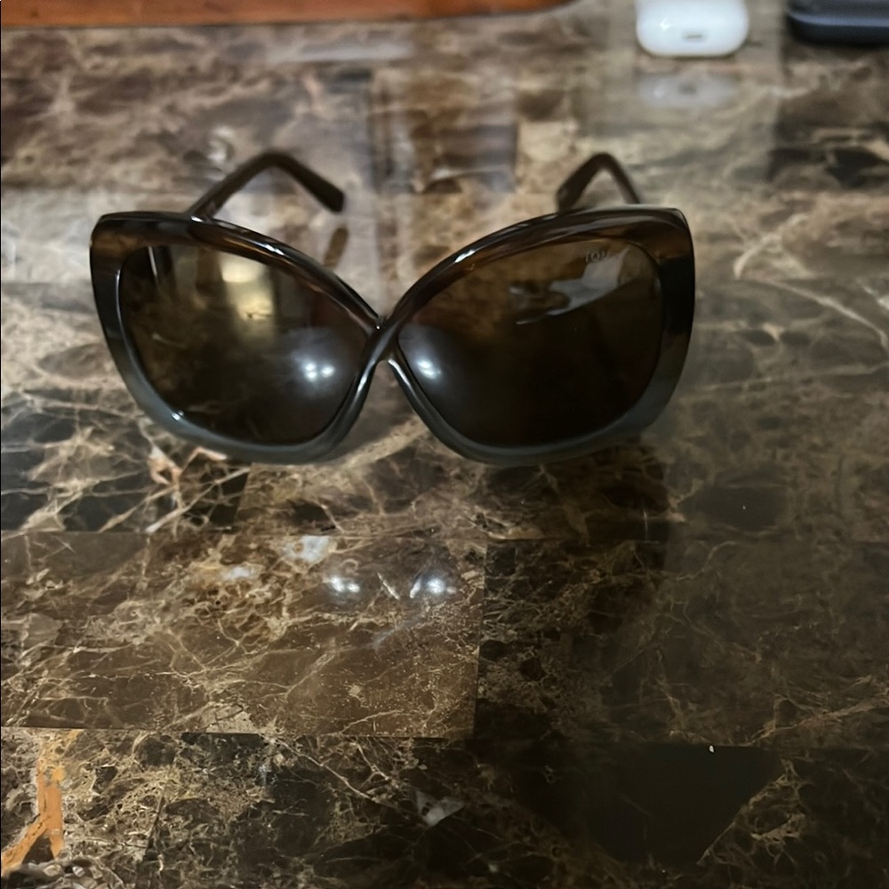 Tom Ford Black Chunky Oversized Sunglasses - Picture 3 of 6